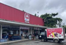 Minimarket Alfamidi di Paniki Bawah
